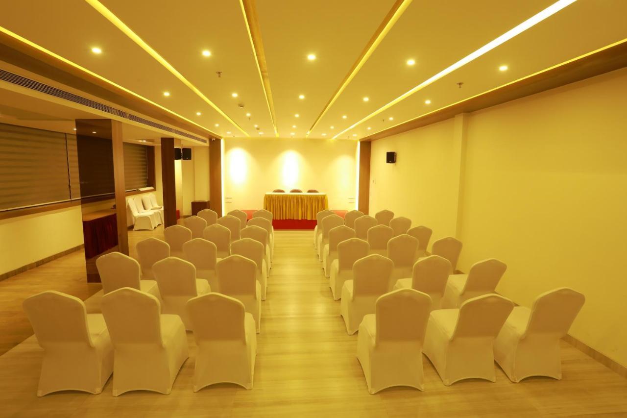 Magnet Hotel Kannur Exterior photo