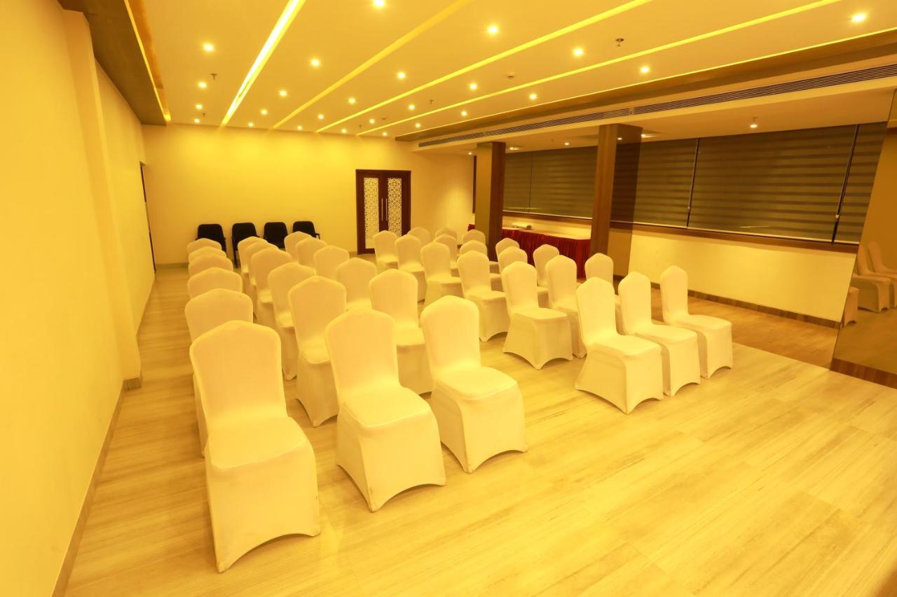 Magnet Hotel Kannur Exterior photo